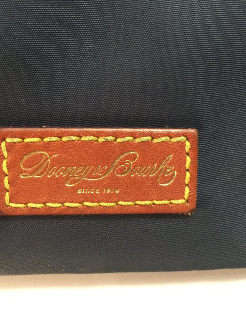 DOONEY AND BOURKE FABRIC CROSSBODY-NWOT - Picture 4 of 4